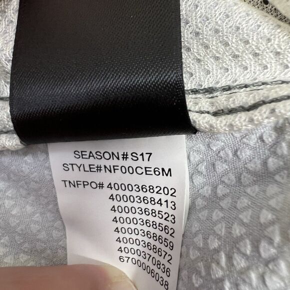 North Face FlashDry Shorts SZ 40 Gray Yellow Plaid Drawstring Cargo Pocket - Picture 9 of 9